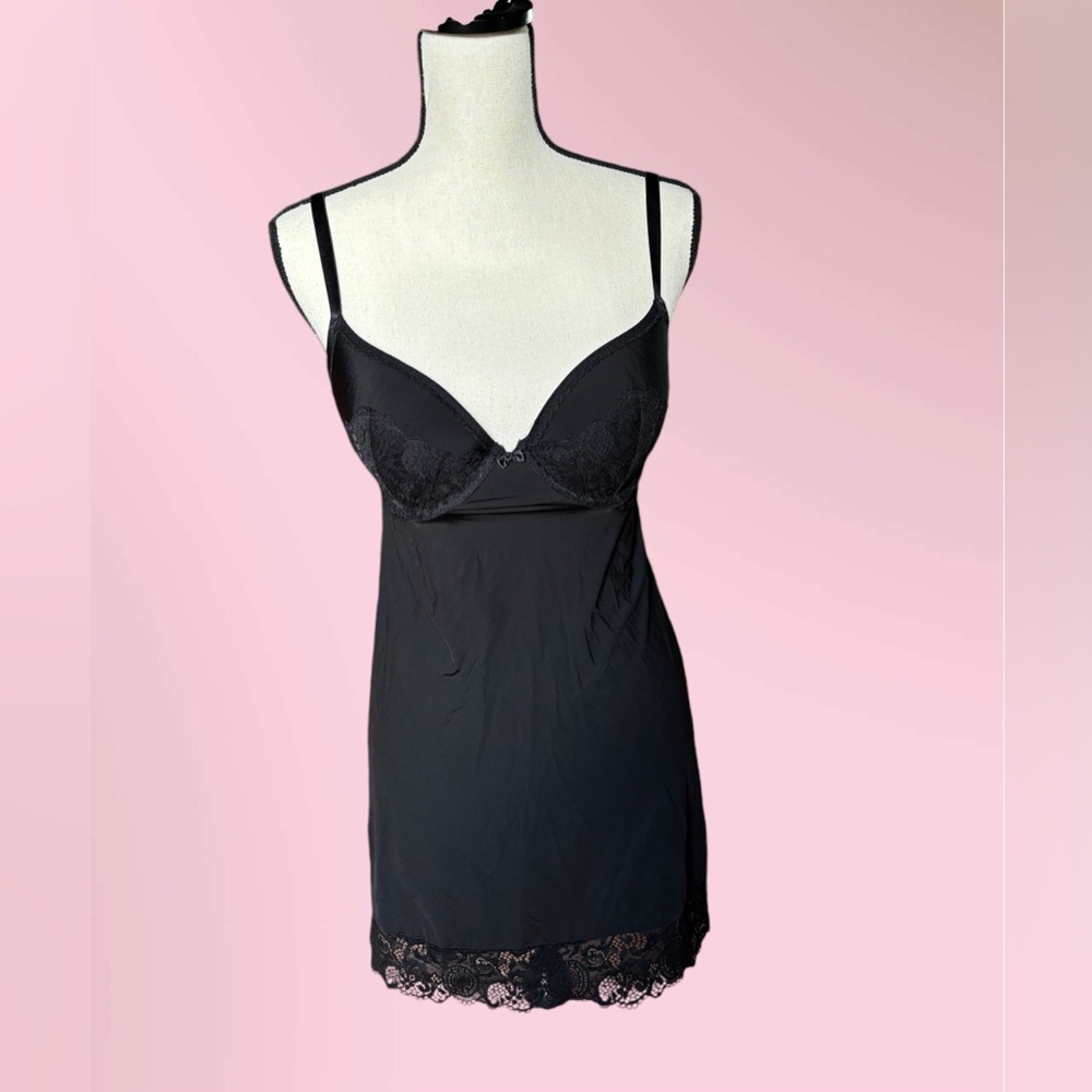 Victoria’s Secret Black Slip - Size 36C